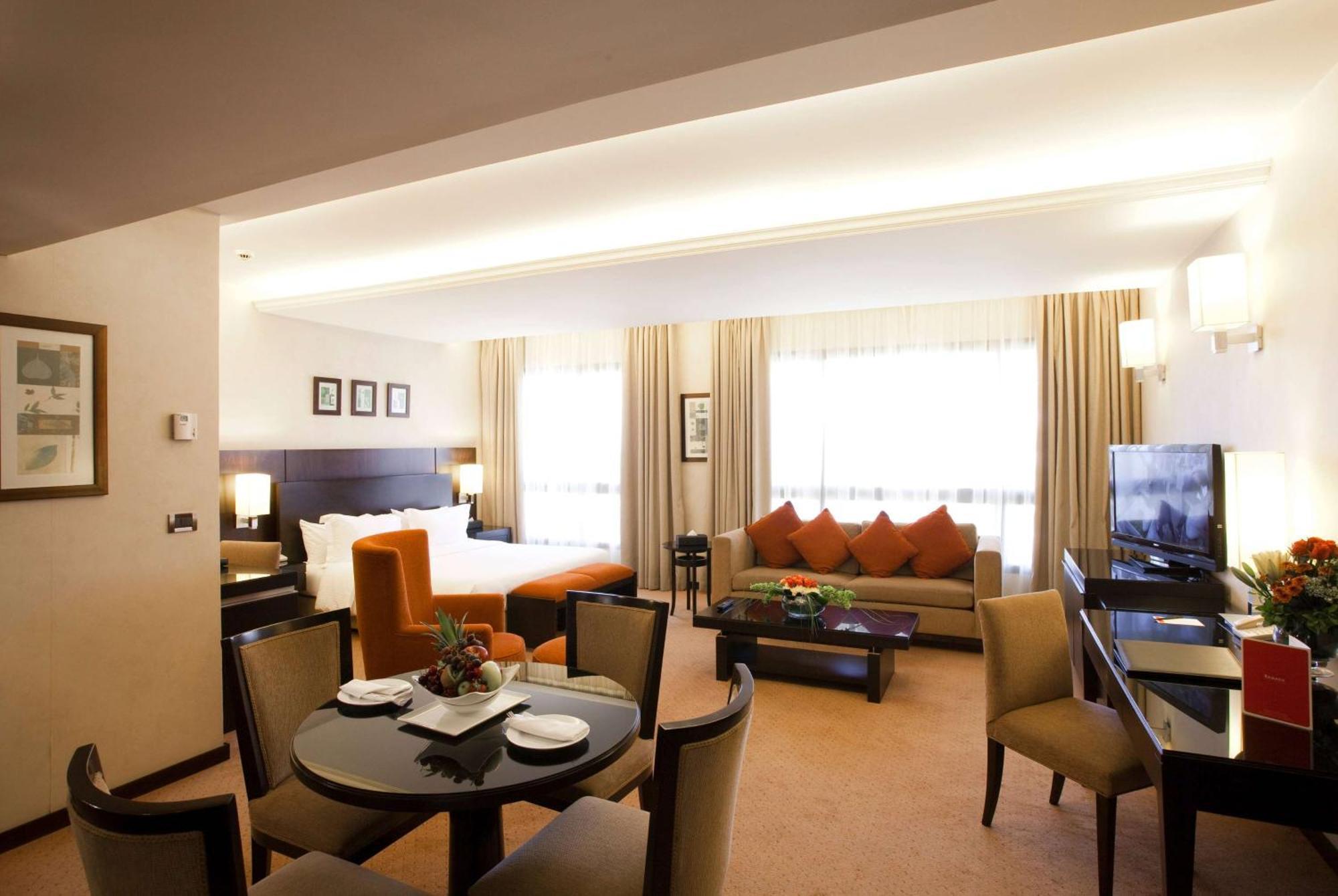 รามาดา พลาซา บาย วินด์แฮม เบรุต ราอูเช Hotel ภายนอก รูปภาพ